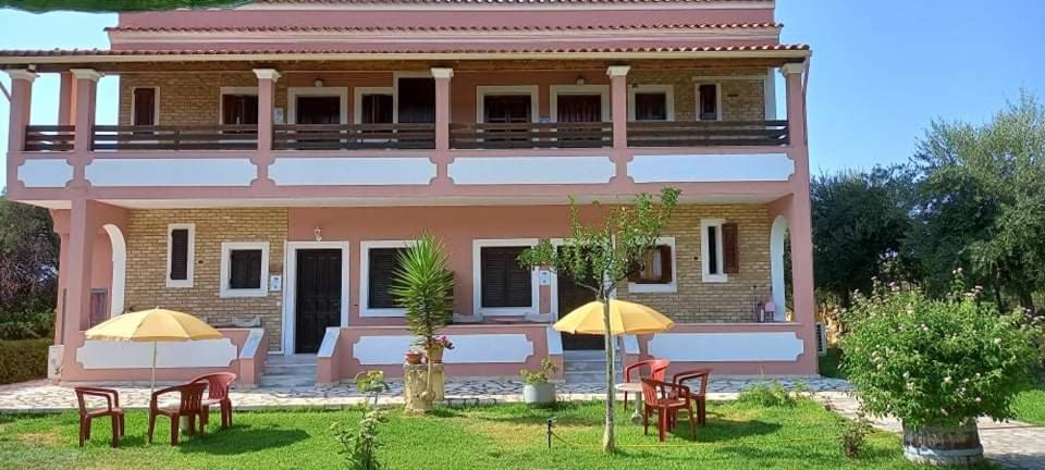 Appartement Olga's Garden Plage d'Almiros