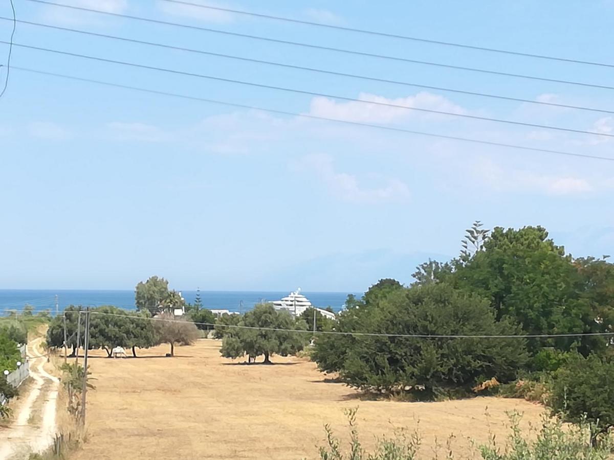 Olga's Garden Plage d'Almiros